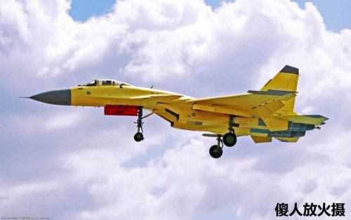 j-15-naval-fighter-china-02.jpg