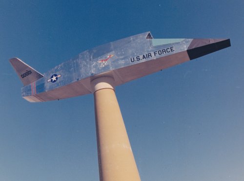 Surprise Fighter pole shots 1973_0005.jpg