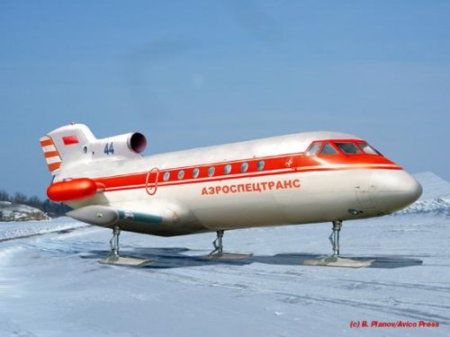Yak-40 snow-mobiles-1.jpg
