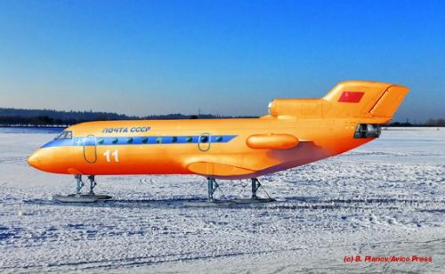 Yak-40 snow-mobiles-2.jpg