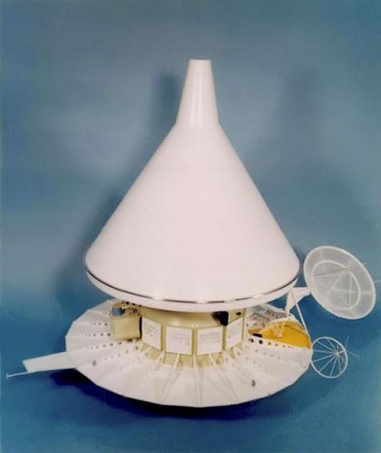 ajman_1971_future_space_mi_966_ill_spacecraft_general_electric_1965[1].jpg