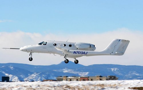 Adamjet-07.jpg
