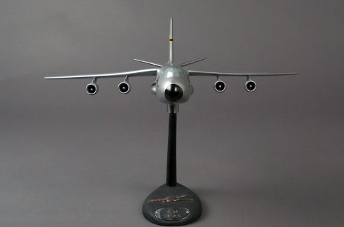 Douglas C-5A 03 Sml.jpg