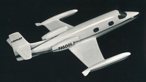 xLearjet Model 23 original low stab - 1.jpg
