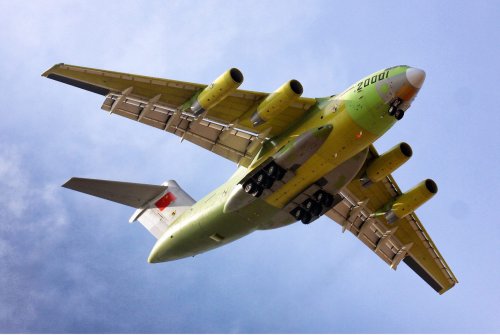 Y-20 - maiden flight 26.1.13 - 16.jpg