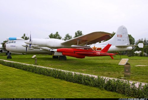 chinese tu-4 firebee.jpg