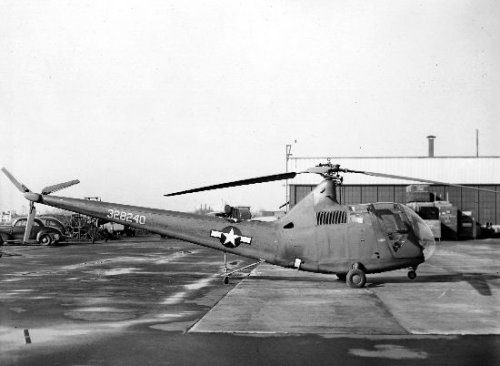 Sikorsky XR-6A 43-28240 (aka XR-7).jpg