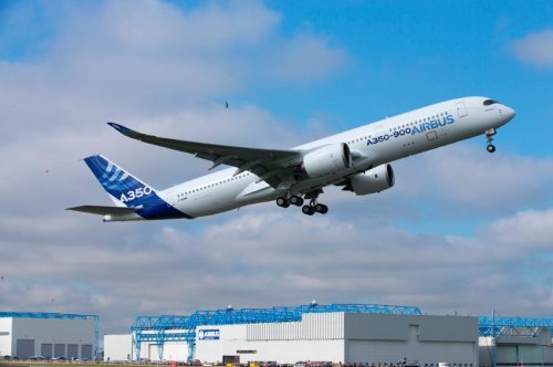 A350 first flight 2.jpg