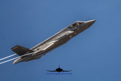 DutchF35AF002A.jpg