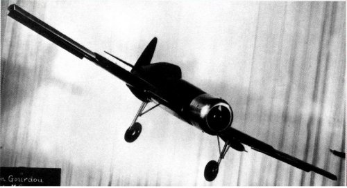 G.10 C.1 with landing gear.JPG