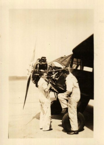 E Boston Airport 1939.jpg