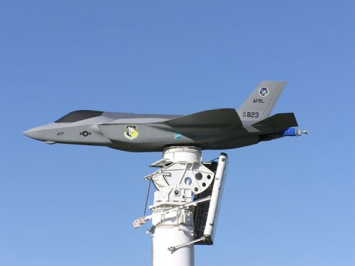 f-35-antennae-model.jpg