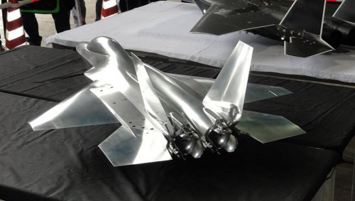 Shinshin 10% wind tunnel test model.jpg