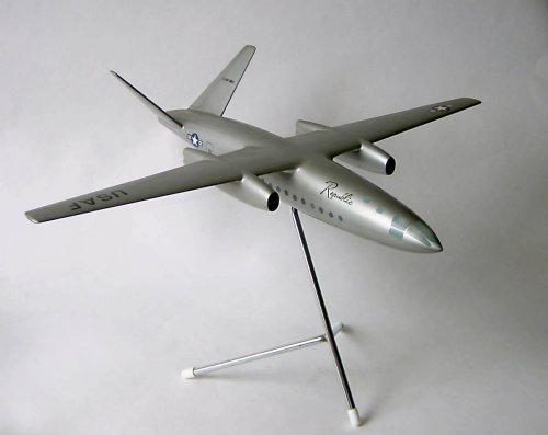 Republic V-tail Airliner 01.jpg