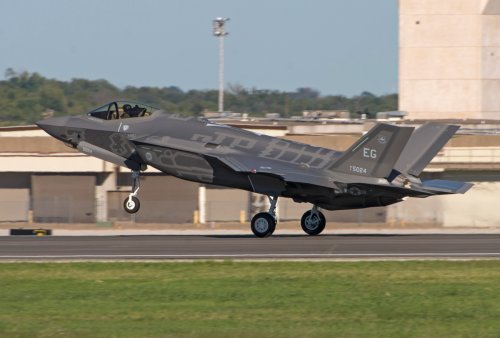 F35AAF35.jpg