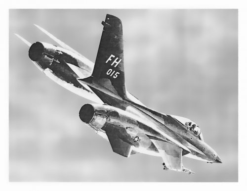 Republic F-15 Thunder Eagle sml.jpg