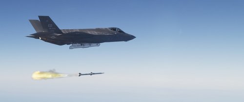 F35AAIM120.jpg