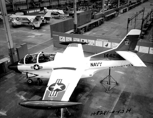 xT-2 Buckeye 4 Seat Proposal Mock Up - 5.jpg