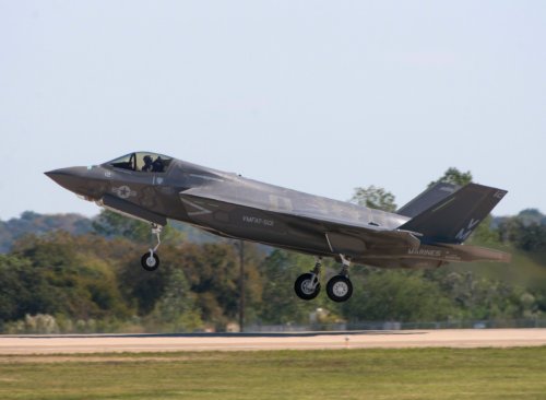 F35BBF35VMFAT501.jpg