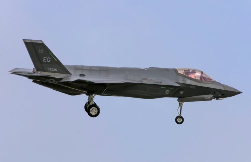 F35AAF36.jpg