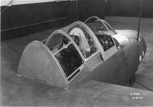 grum1202XTSF-1mockup2cockpits101944.jpg