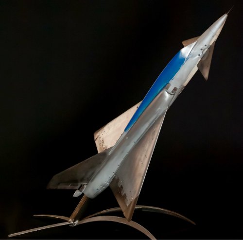 f106xmodel2.jpg