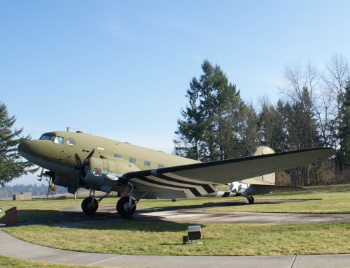 Douglas C-47D Skytrain.JPG