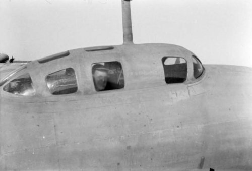 KI-74_COCKPIT.jpg