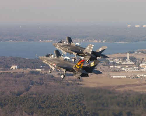 F35BSTOVLFormation.jpg