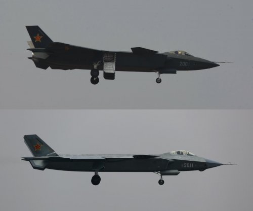 J-20 2011 - maiden flight 1.2.14 - 33.jpg