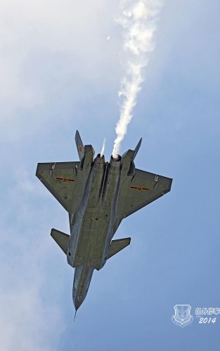 J-20 2011 - bottom view + fuel dumping.jpg