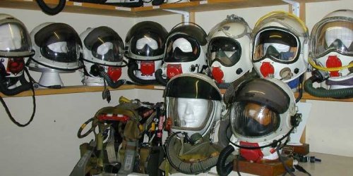 British%20Pressure%20Helmets%20Zipper%20One%2001.jpg