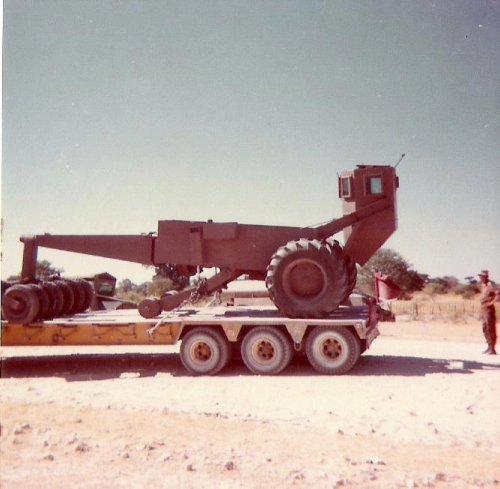 Hottentotsgod   Praying Mantis mine clearance roller.jpg