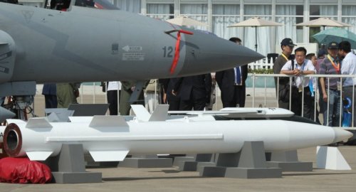 CM-400AKG Hypersonic Carrier Killer Missile.jpg