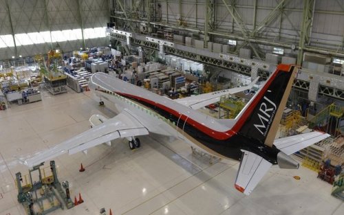 Mitsubishi MRJ 26.6.14 - 3.jpg