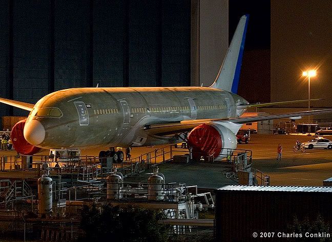 B787waiting.jpg