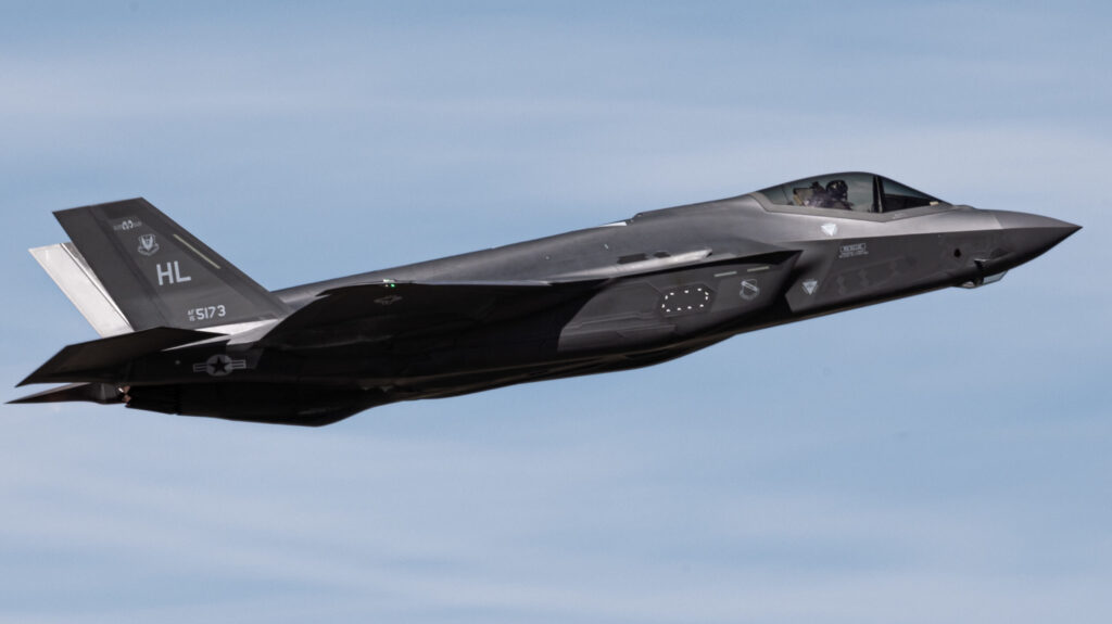 breakingdefense.com
