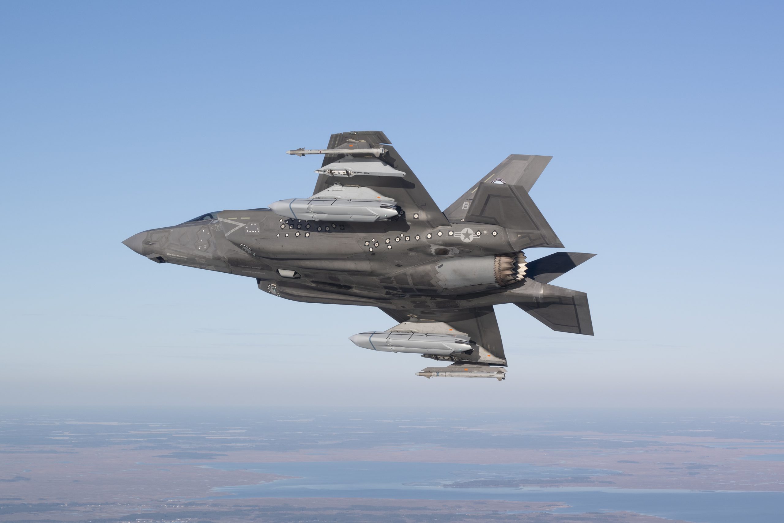 www.airandspaceforces.com