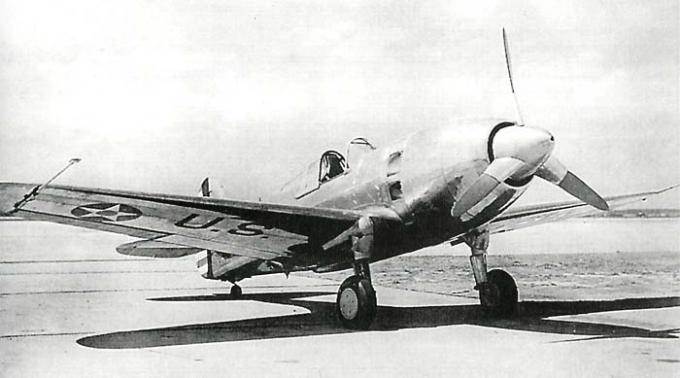 Experimental fighter Curtiss XP-42 USA