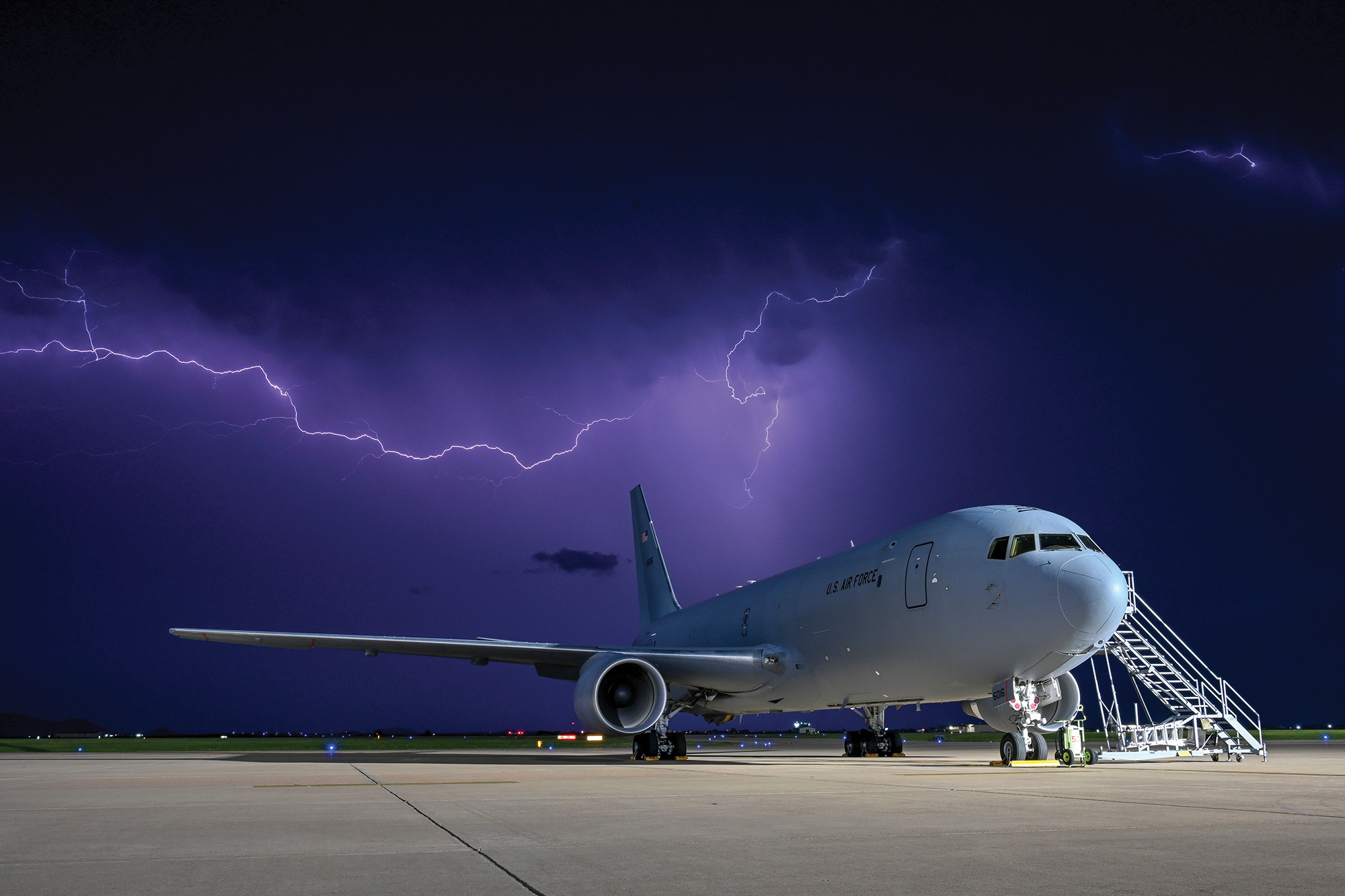 www.airandspaceforces.com