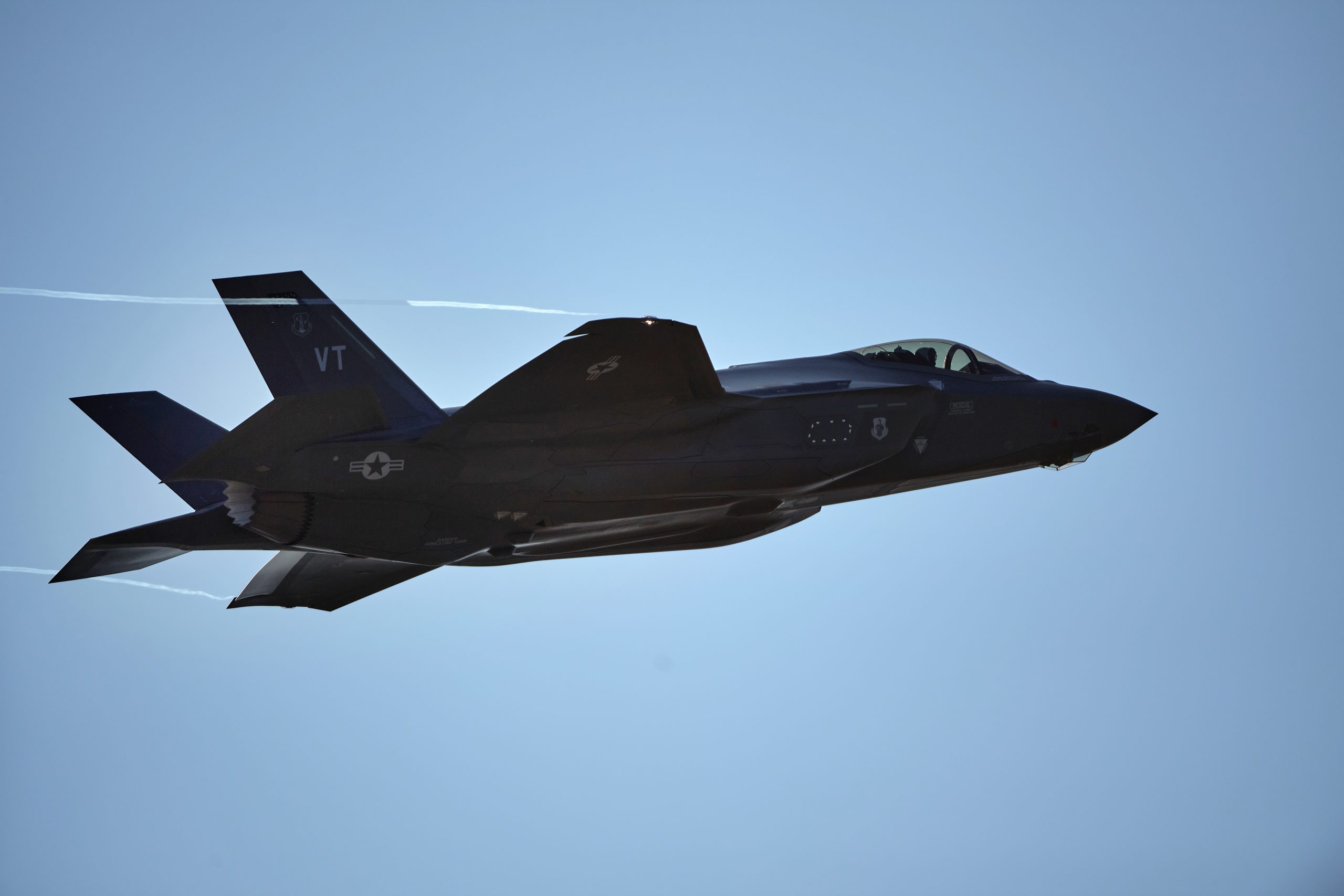 www.airforcemag.com