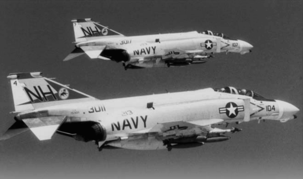 F-4Bs_VF-213_in_flight_over_Vietnam_c1967.jpg