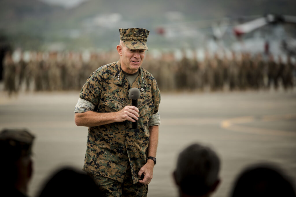 breakingdefense.com