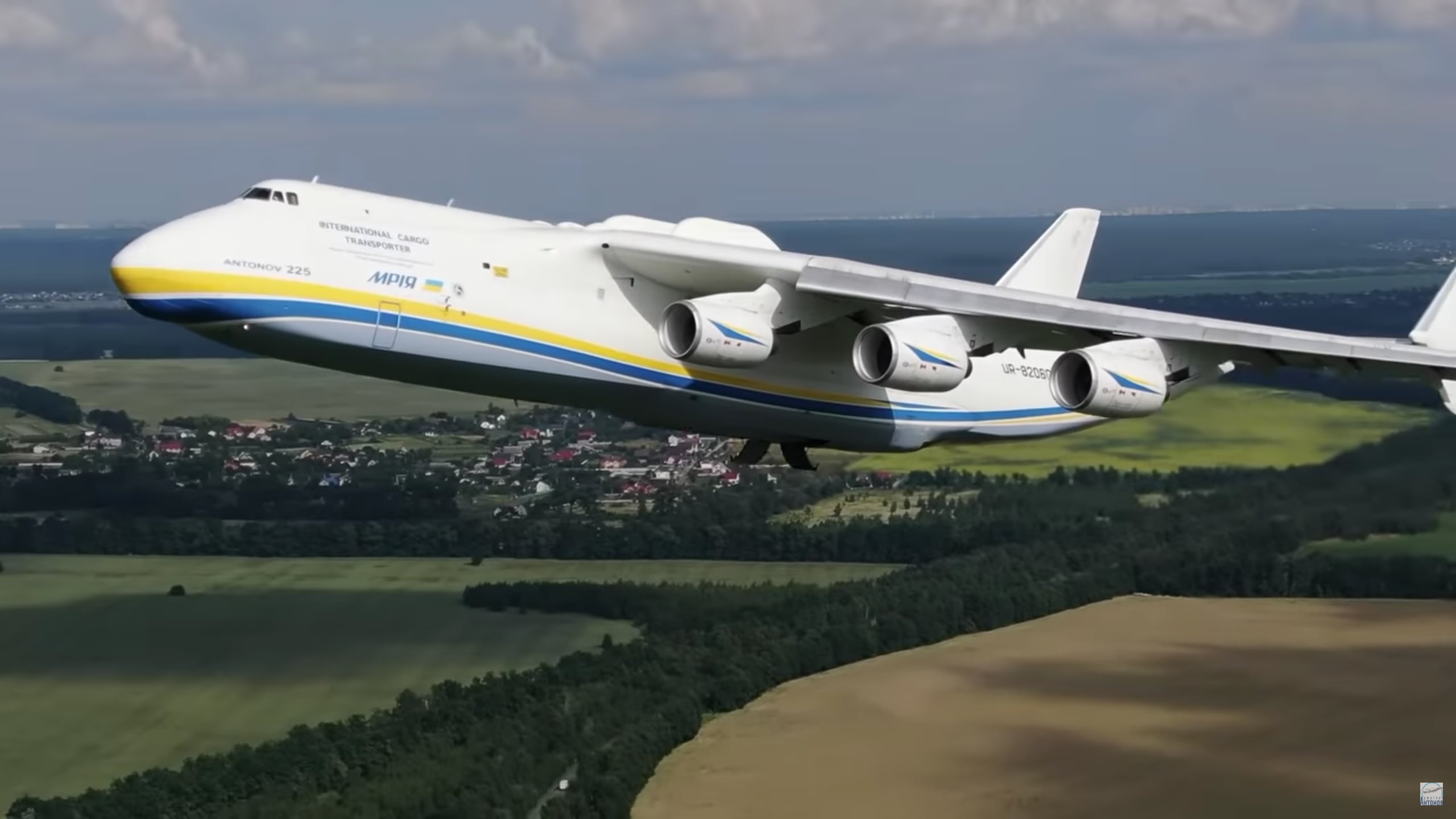 www.flightradar24.com