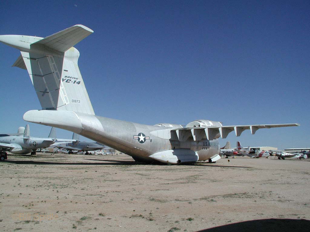 yc-14_72-1873_1_of_9.jpg
