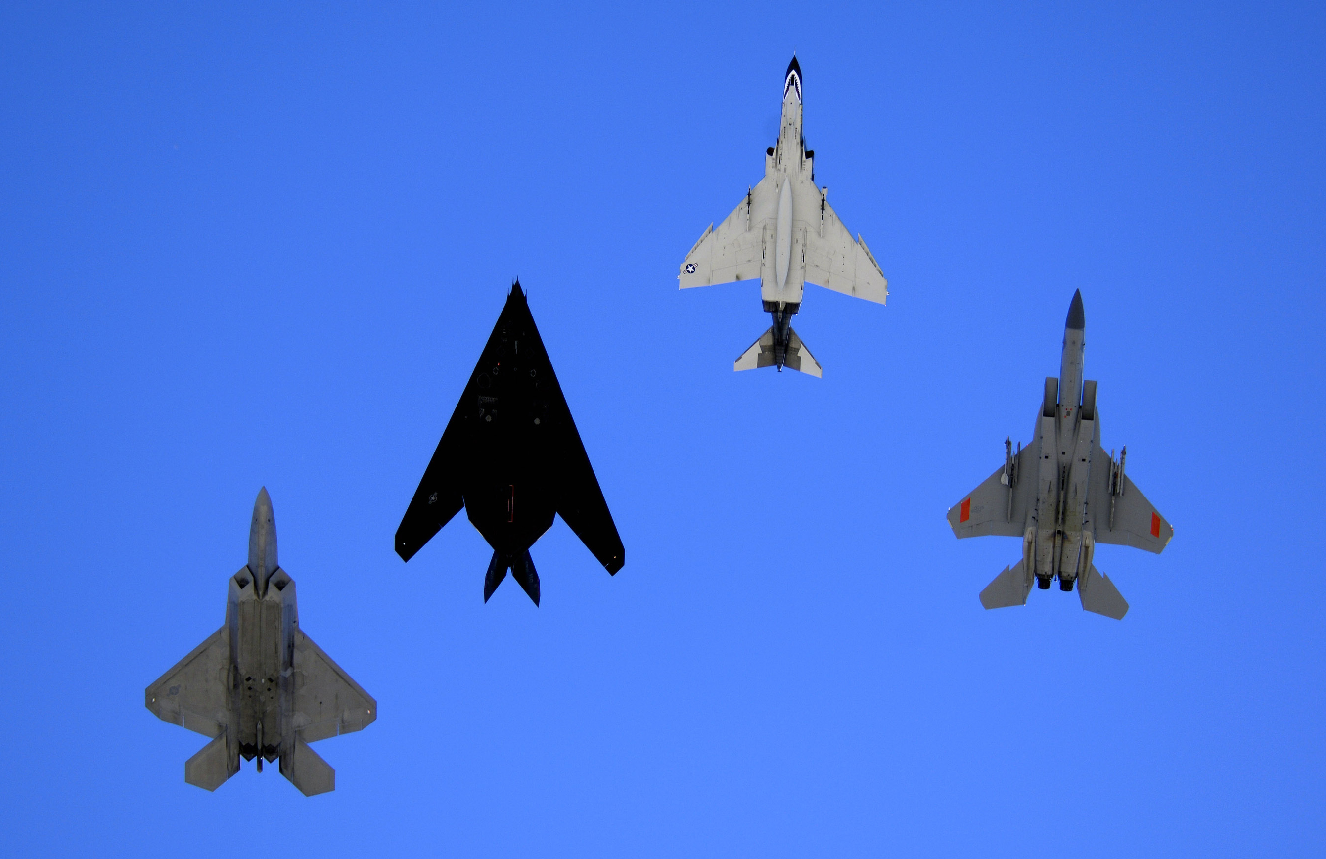 F-22%2BF-117%2BF-4%2BF-15.jpg