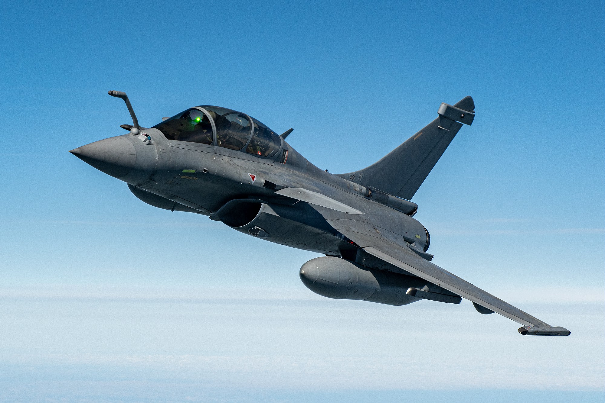 www.dassault-aviation.com