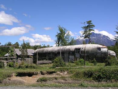 2004-04_Morley_AirplaneHome.jpg