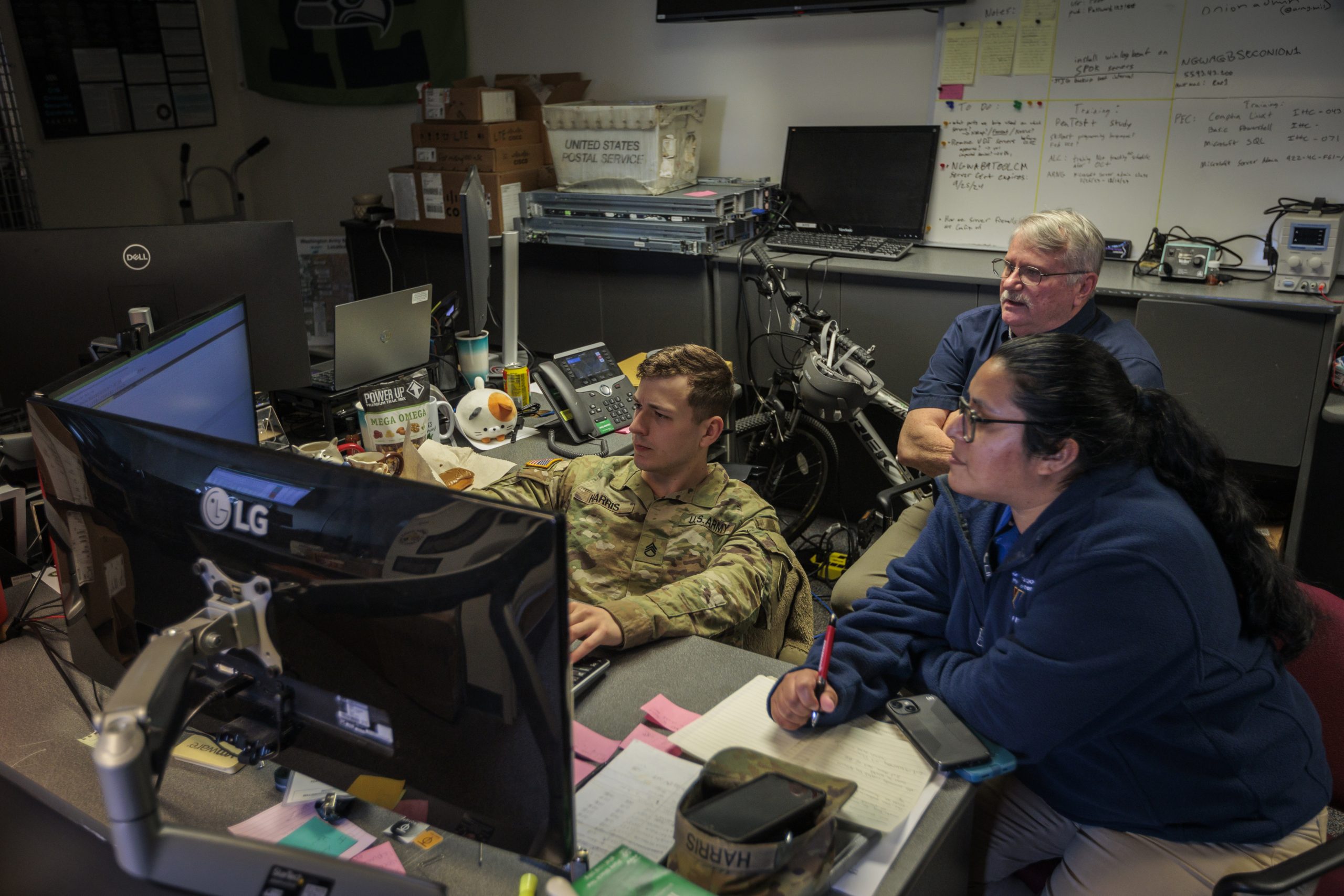 www.airandspaceforces.com