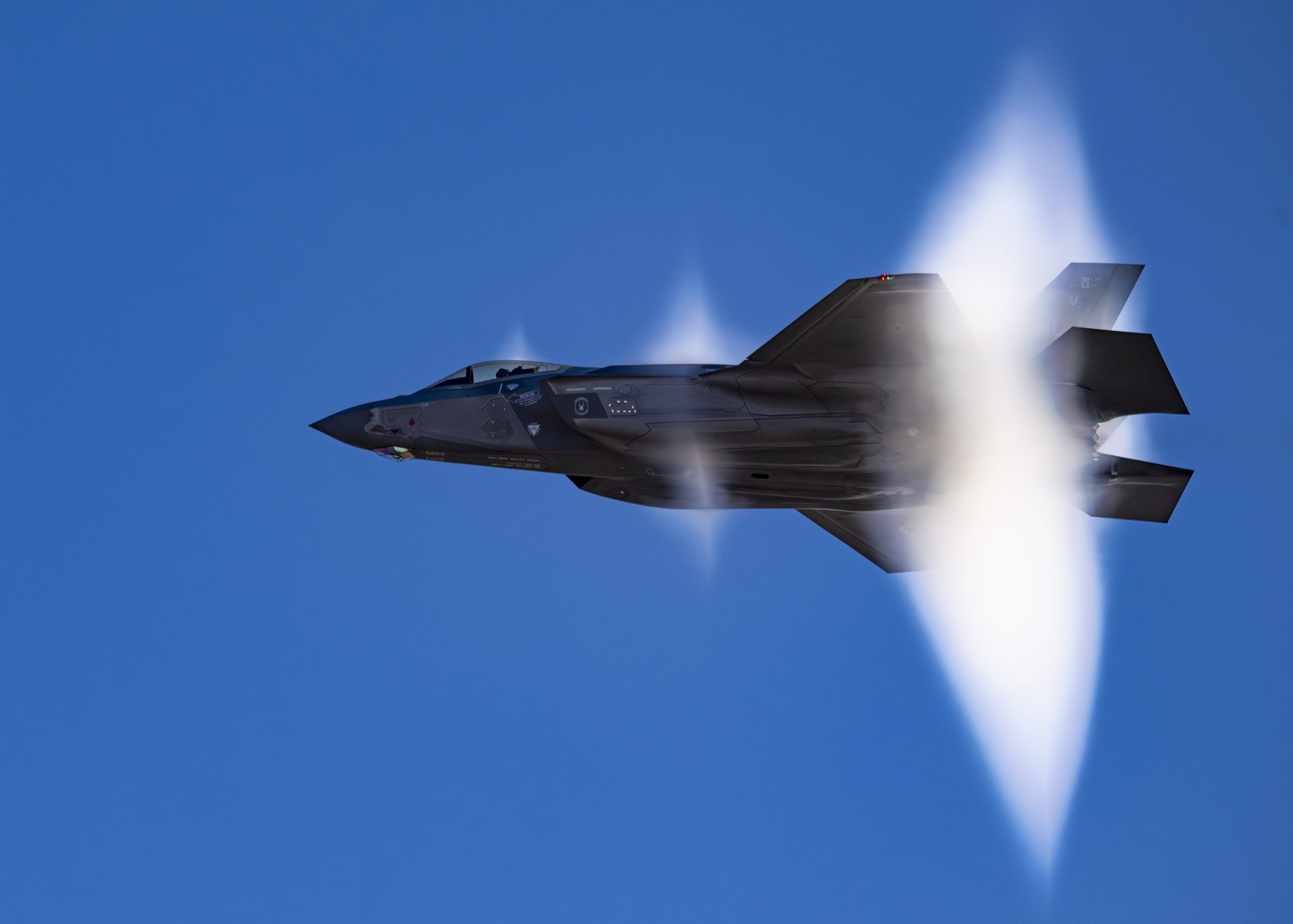 www.airandspaceforces.com